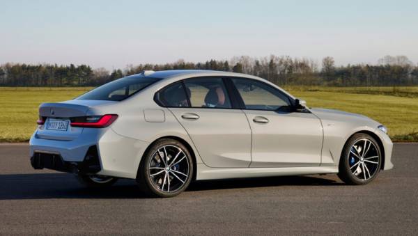 Рестайлинг BMW 3-серии G20: новый салон и фейслифтинг 129 c6d491435a77ebb94baba754f2501bbb
