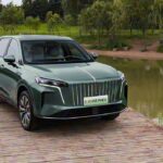 Hongqi HS6