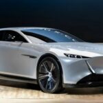 Mazda представила два концепта и новый логотип