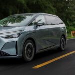 Гибридный минивэн Xpeng X9 пообещал дальность хода свыше 1600 км