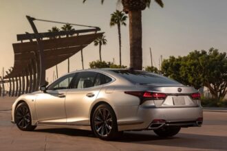 Lexus LS