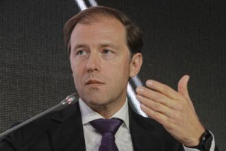 Мантуров 